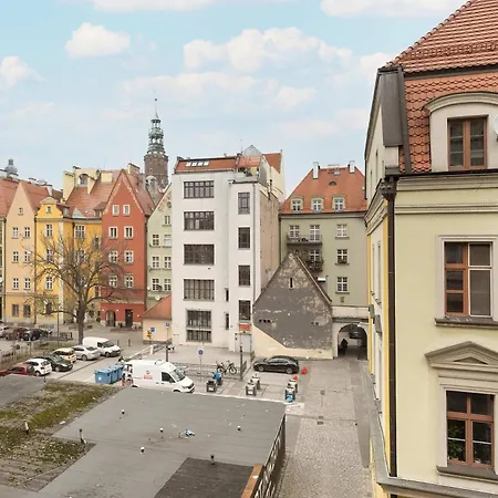 Apartman Unique And Bright Library Near Old Town In By Renters