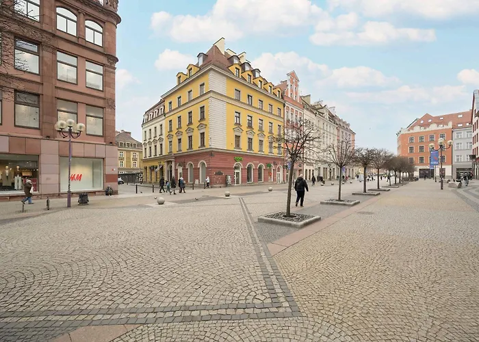 Unique And Bright Library Near Old Town In By Renters Appartement Wrocław