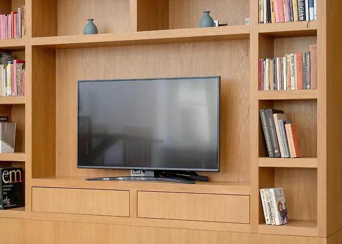 Appartement Unique And Bright Library Near Old Town In By Renters