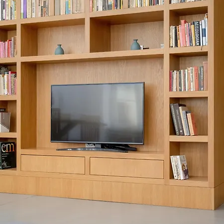 Apartamento Unique And Bright Library Near Old Town In By Renters